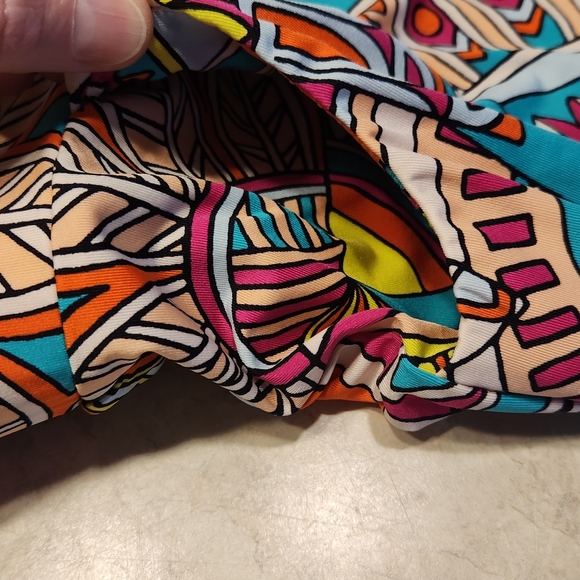 Cremieux Romper - Picture 2 of 6